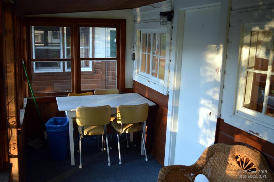 איגל ריבר Edgewater Inn & Cottages חדר תמונה