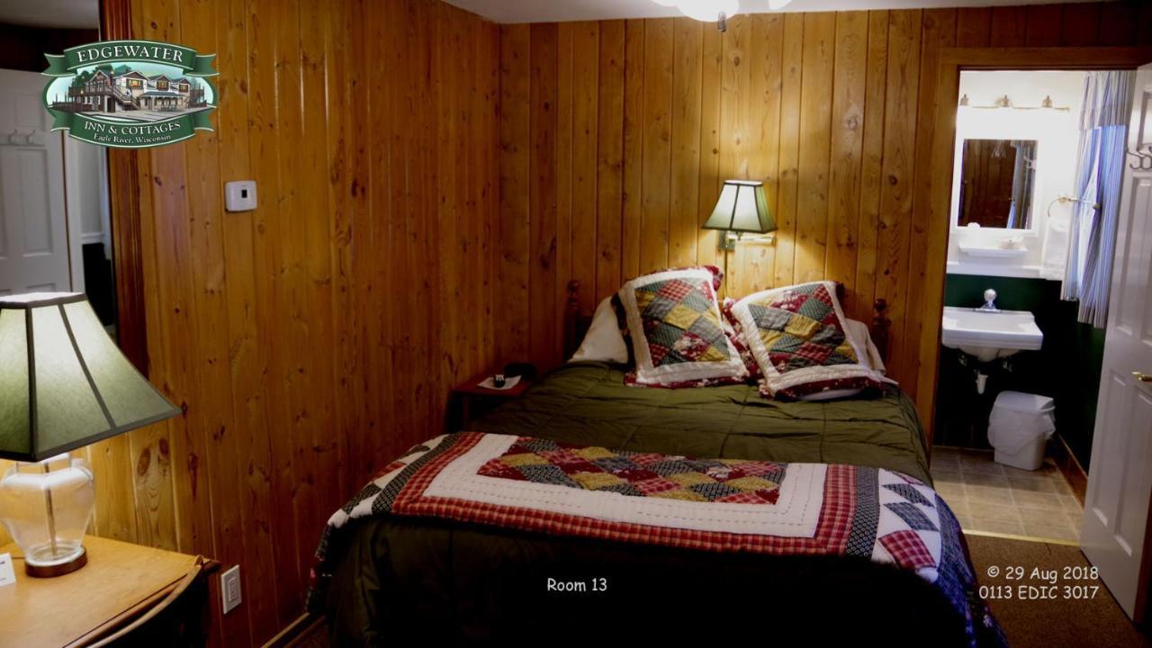 איגל ריבר Edgewater Inn & Cottages חדר תמונה